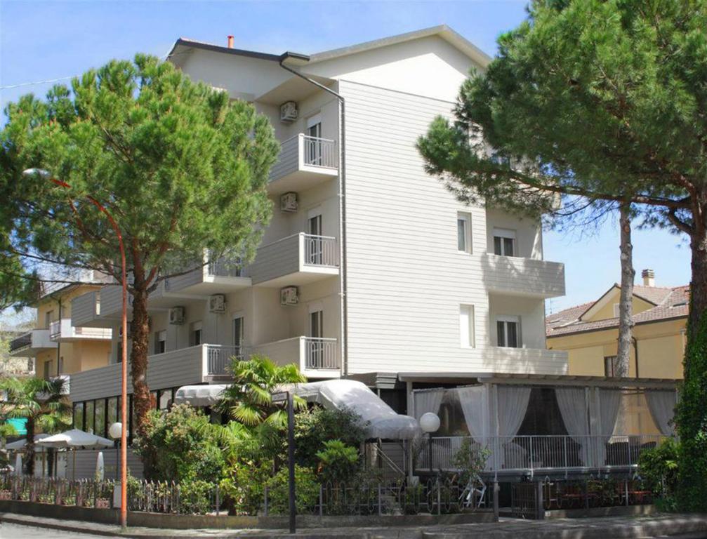 Hotel Loretta & Dependance Cervia Exteriér fotografie